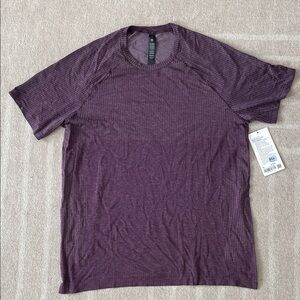 Men's Purple lululemon workout shirt